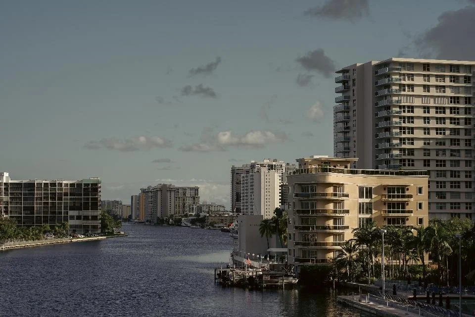 THINGS TO KNOW BEFORE MOVING FROM PARKLAND TO HALLANDALE BEACH